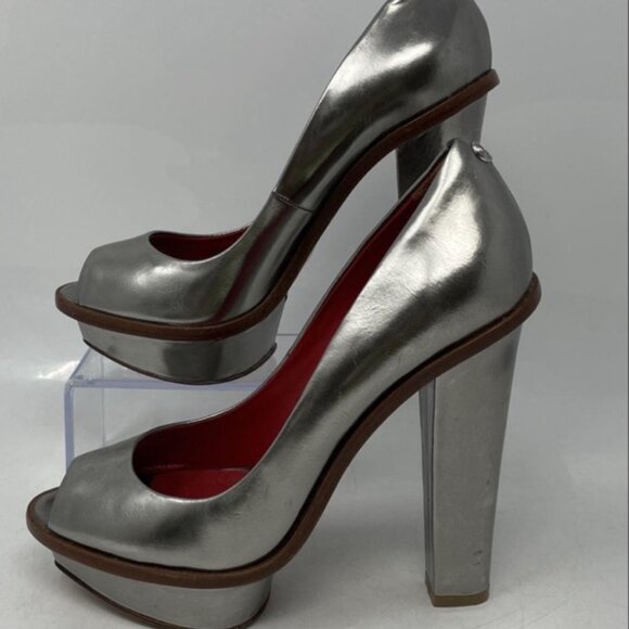 Charles Jourdan Silver Leather Peep-Toe Heels – Size 8.5M - Picture 2 of 6